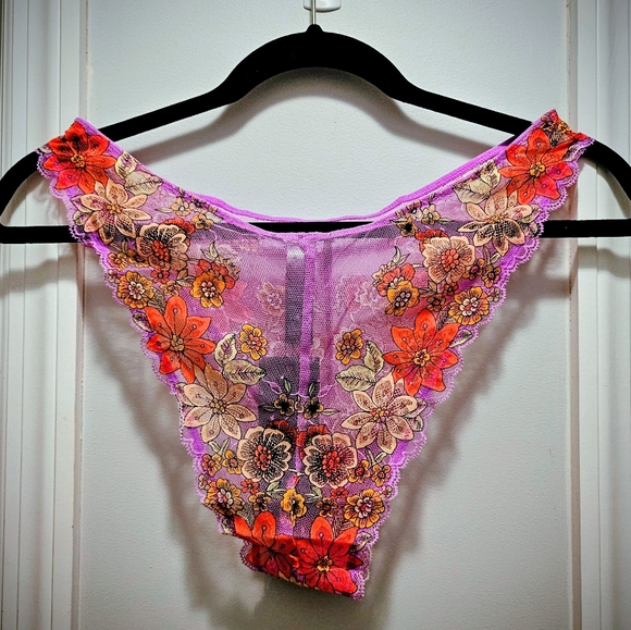 Savage X Fenty Mod Poppy Lace Brazilian Panty (L) - Picture 4 of 8